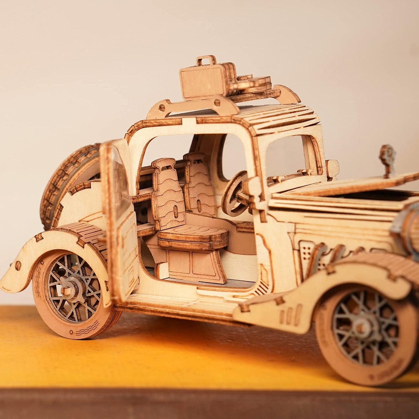 Rolife 3D Wooden Puzzles Retro Car Model - Collectibles Wooden Model Kits for Adults Desk Toys Display Gift for Adults (Vintage Car)